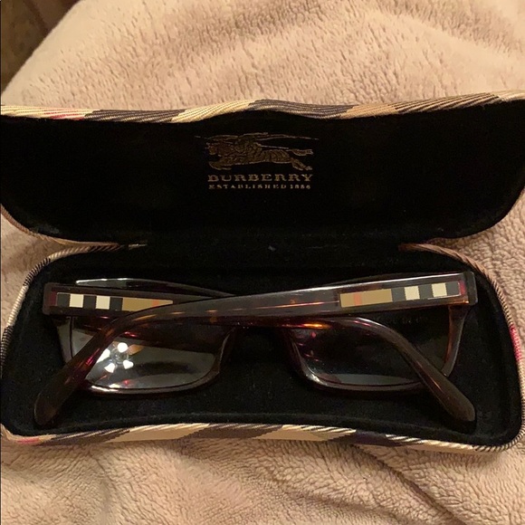 ✨BURBERRY GLASSES✨ - Picture 2 of 6